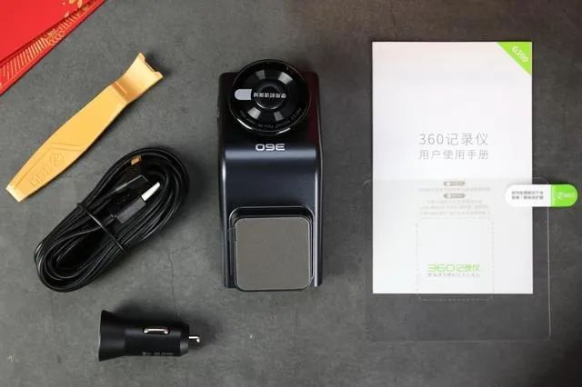 20 天深度体验 360 G300，行车记录仪除了保障安全，还能玩什么？